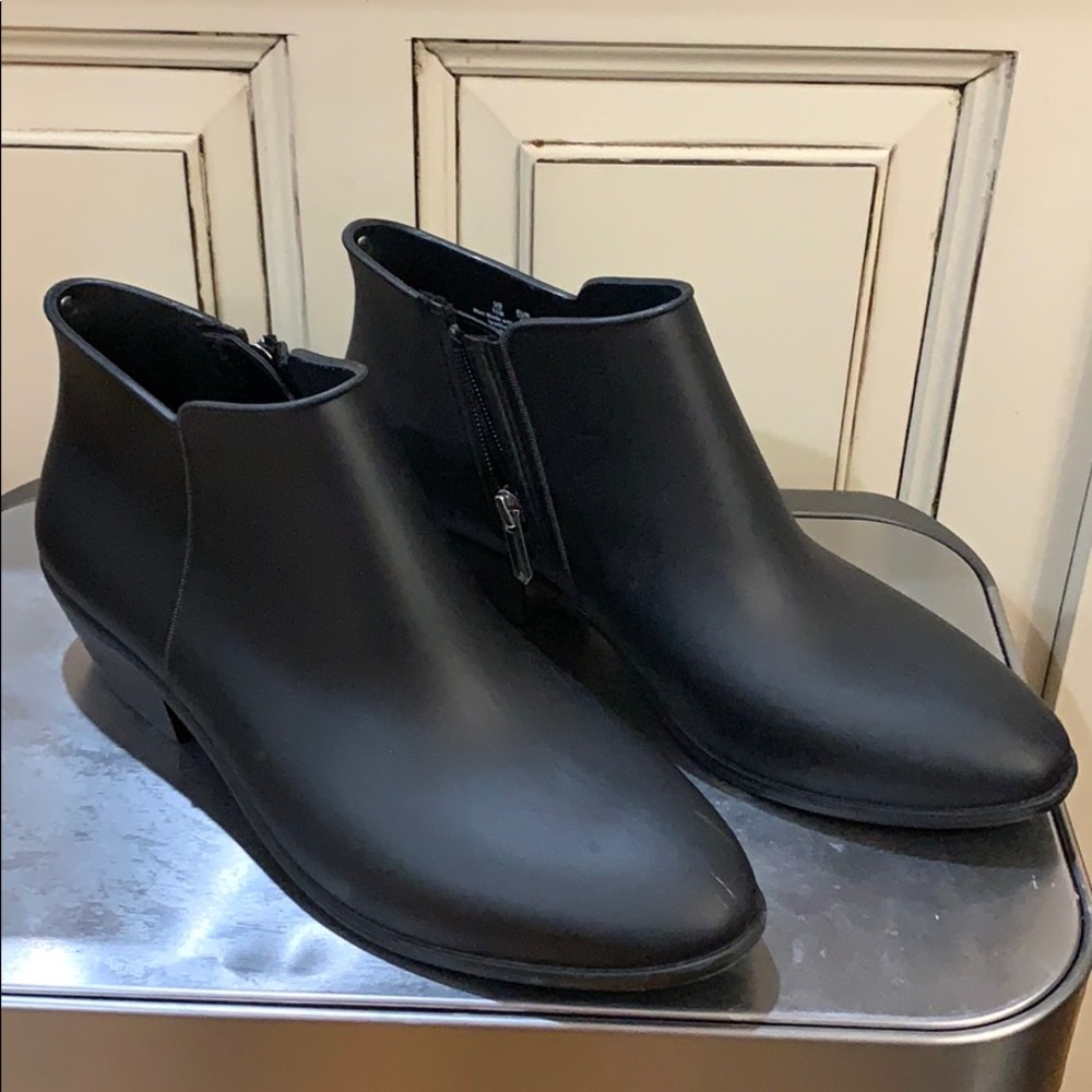 Sam Edelman rain booties